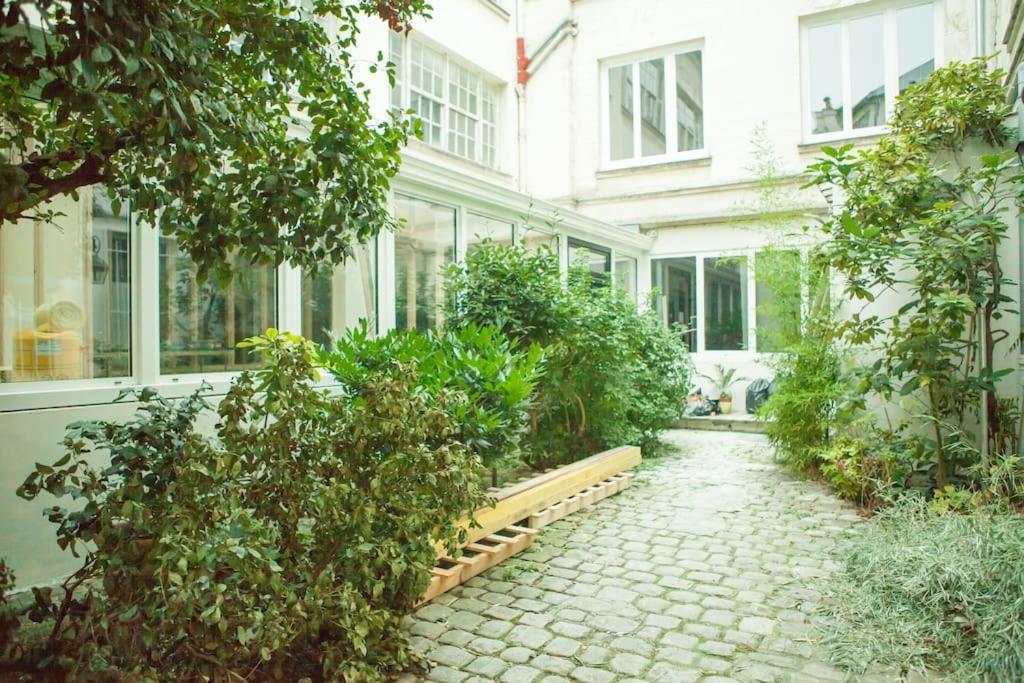 Charming Studio In A Courtyard In Париж Экстерьер фото