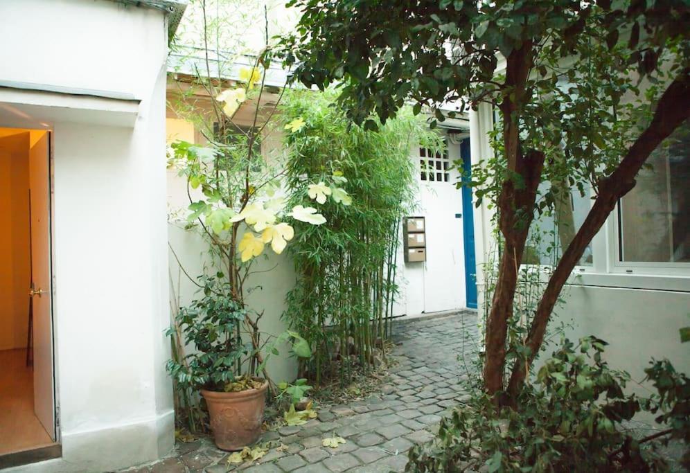 Charming Studio In A Courtyard In Париж Экстерьер фото